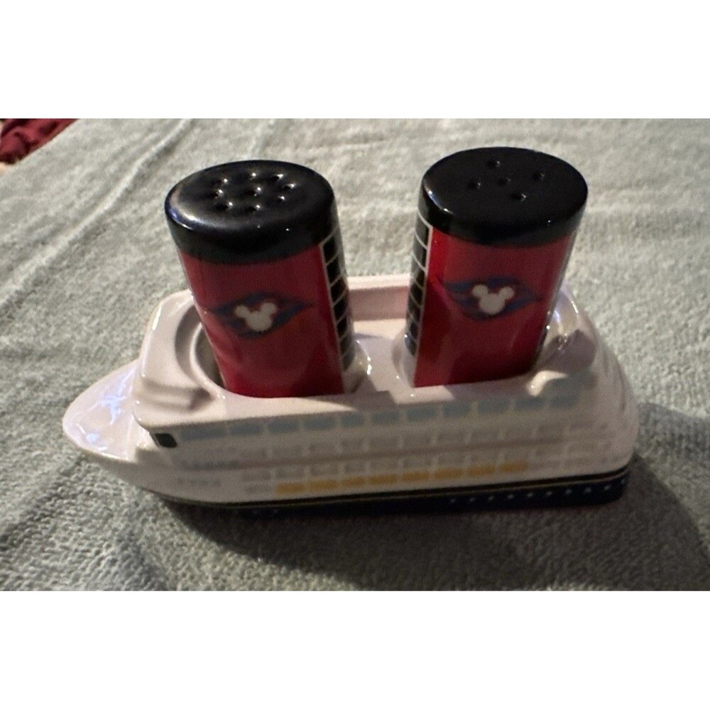 Disney Cruise Line Salt And Pepper Set- Collectible